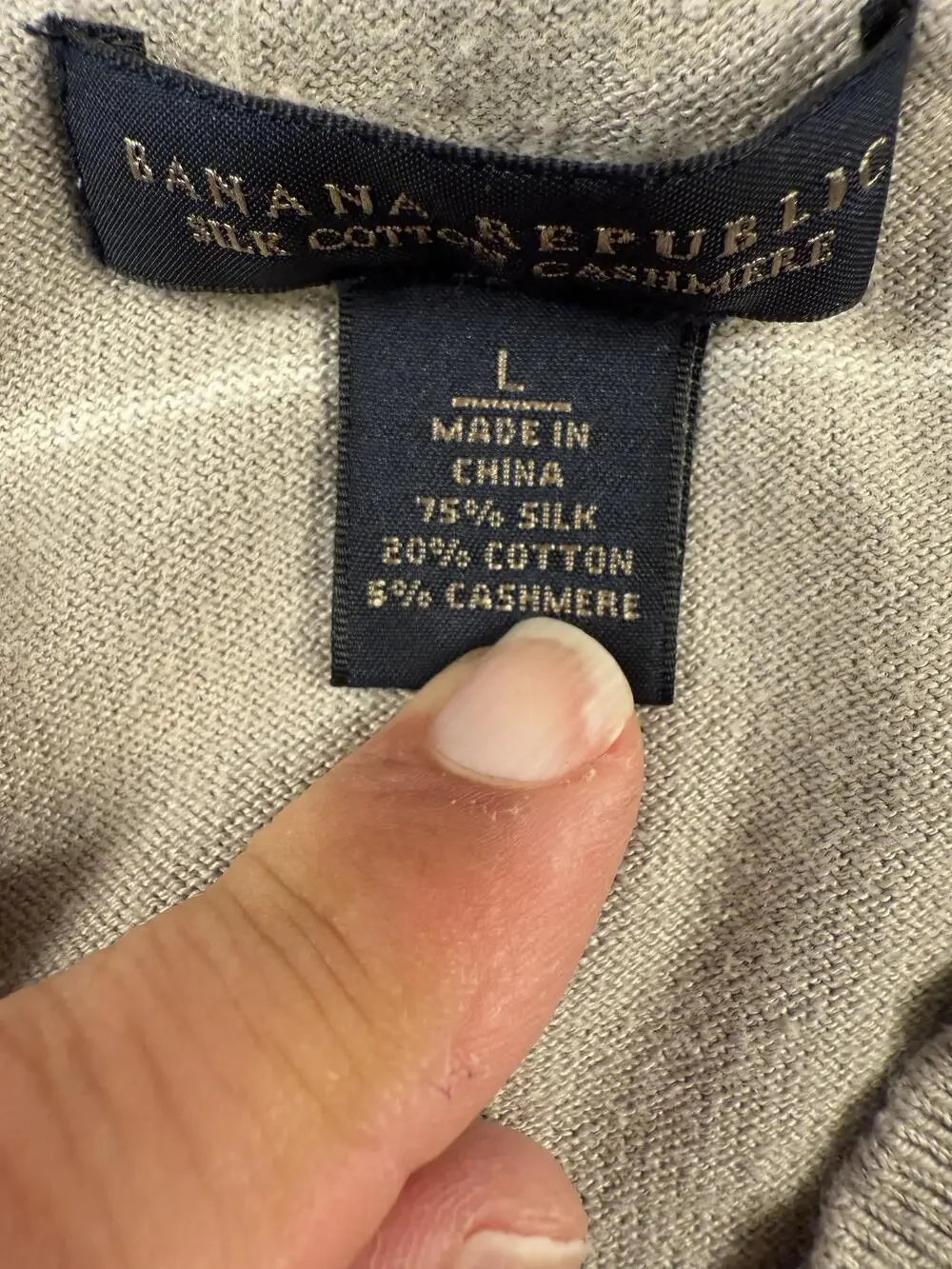 Banana Republic Sweater Mens Large Gray V Neck Silk Cotton Cashmere Striped